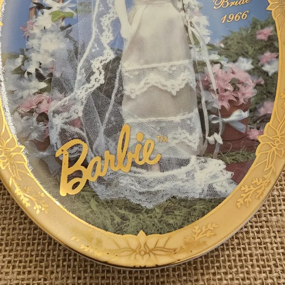 NIB Barbie with Love 1966 Collector's Plate Here Comes the Bride by Enesco - Picture 6 of 13